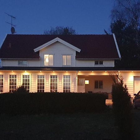 Landvetter Airport B&B And Parking Härryda Exteriér fotografie